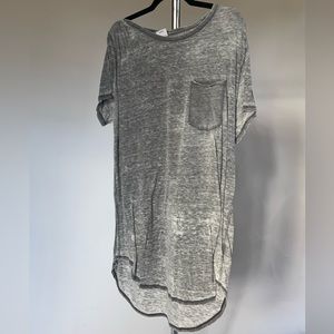 Urban Outfitters long tee XL
